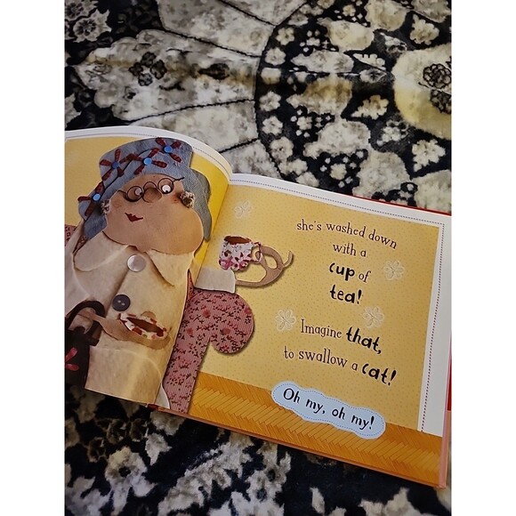 There Was An Old Lady Who Swallowed A Fly By Kate Toms Hardcover Children's Book - Picture 8 of 10